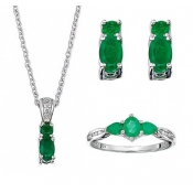 emerald necklace, earrings & ring set. 